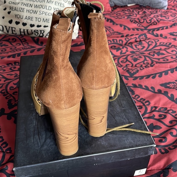 Ankle boots - Picture 6 of 6